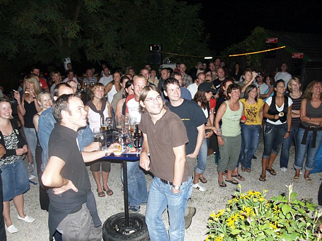 640x480 pixels (84K)