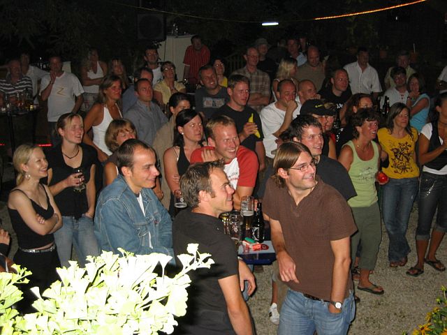 640x480 pixels (68K)