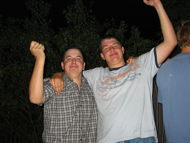 640x480 pixels (54K)