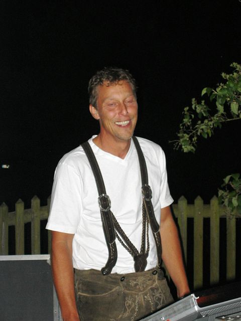 480x640 pixels (40K)