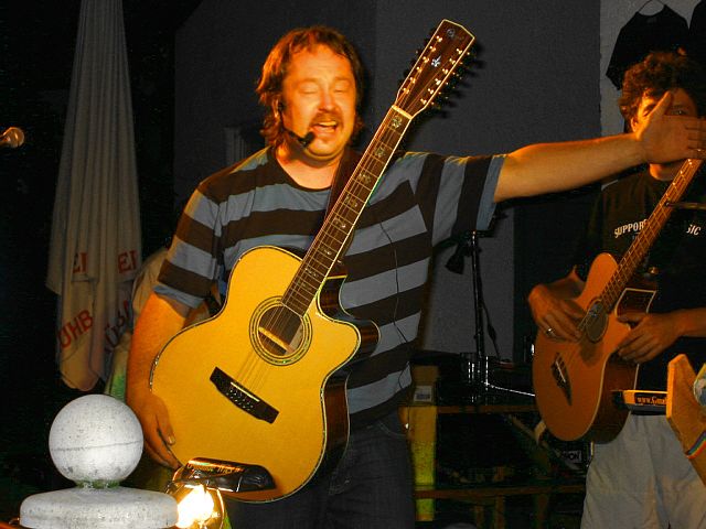 640x480 pixels (56K)