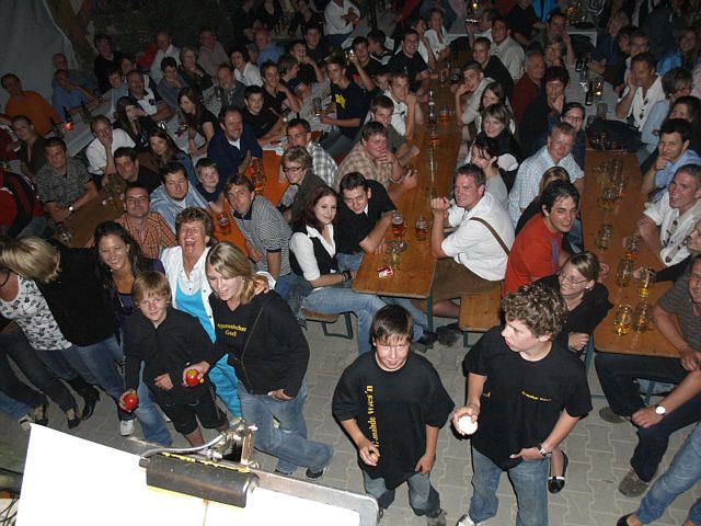 640x480 pixels (230K)