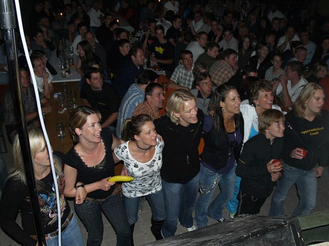 640x480 pixels (177K)