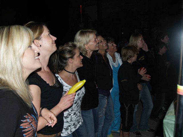 640x480 pixels (130K)