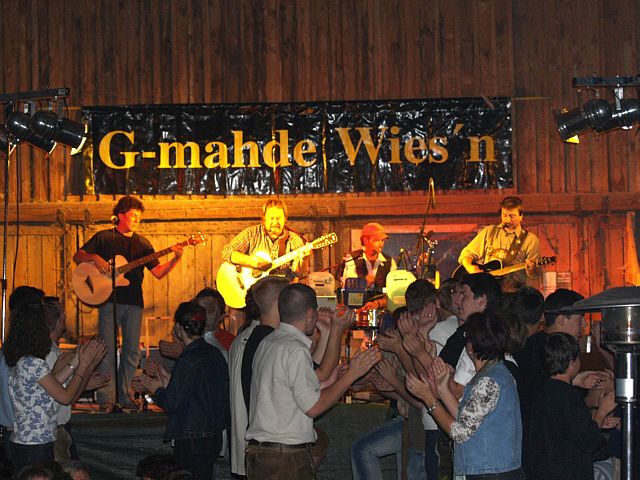 640x480 pixels (256K)