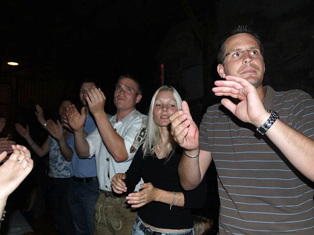 640x480 pixels (139K)