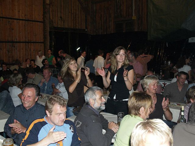 640x480 pixels (183K)