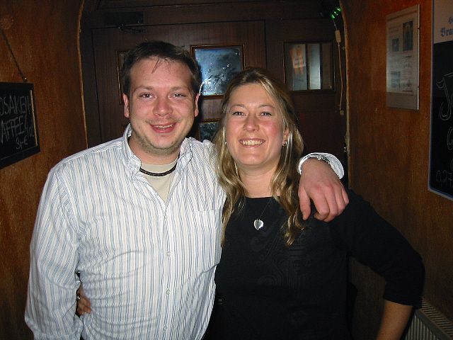 640x480 pixels (221K)