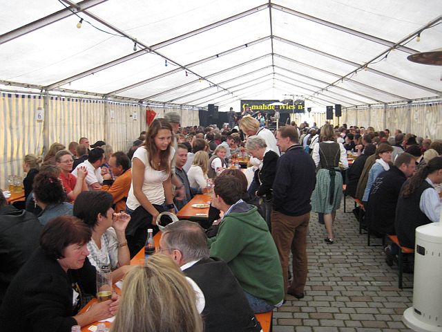 640x480 pixels (270K)