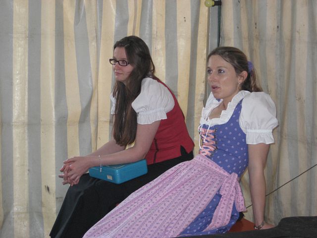 640x480 pixels (205K)