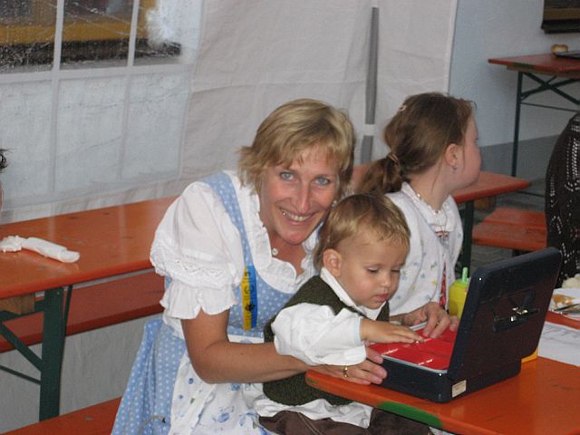 640x480 pixels (260K)