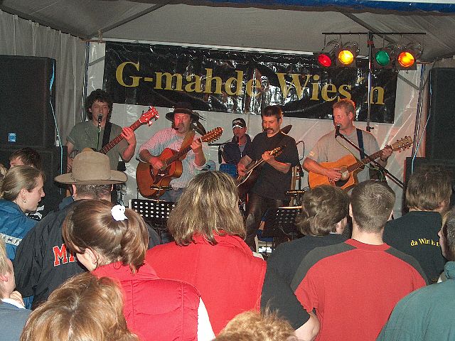 640x480 pixels (351K)