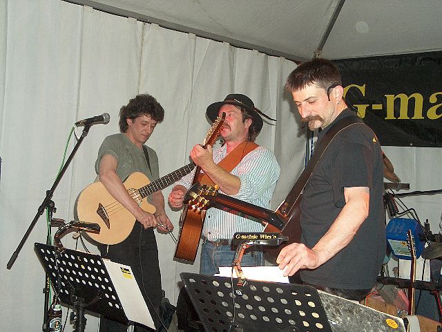 640x480 pixels (304K)