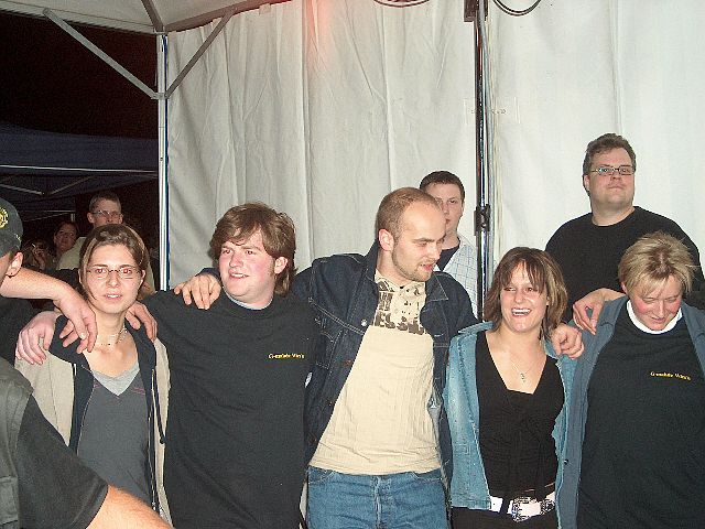 640x480 pixels (284K)