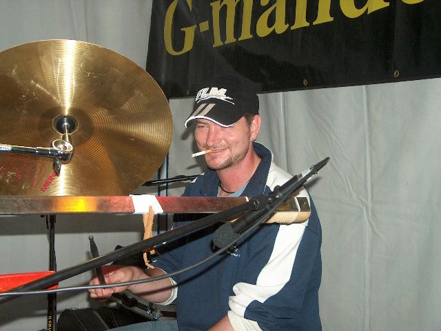 640x480 pixels (204K)