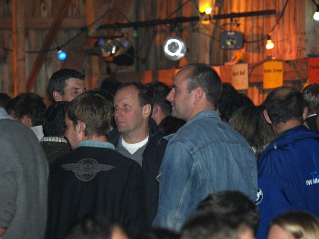 640x480 pixels (157K)