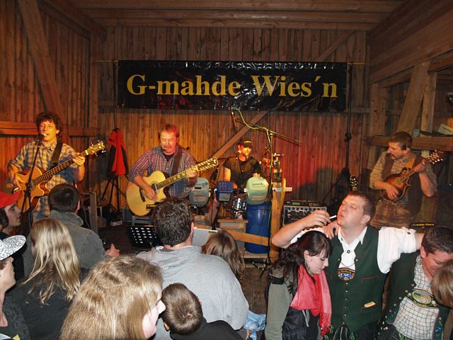 640x480 pixels (235K)