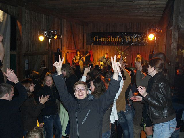 640x480 pixels (183K)