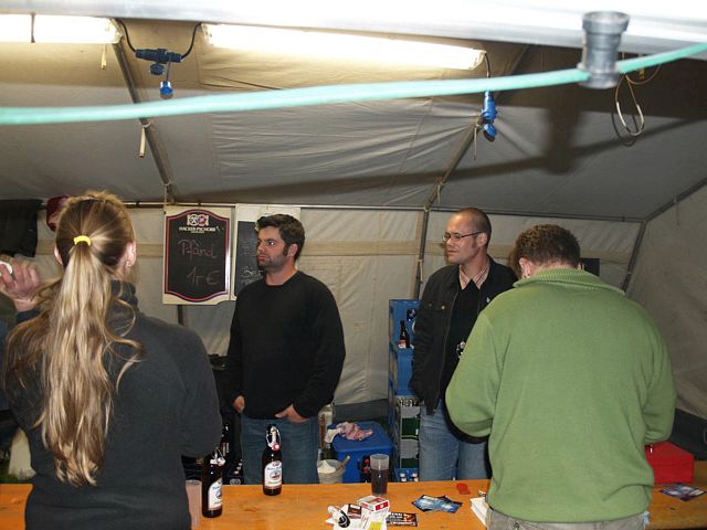 640x480 pixels (161K)