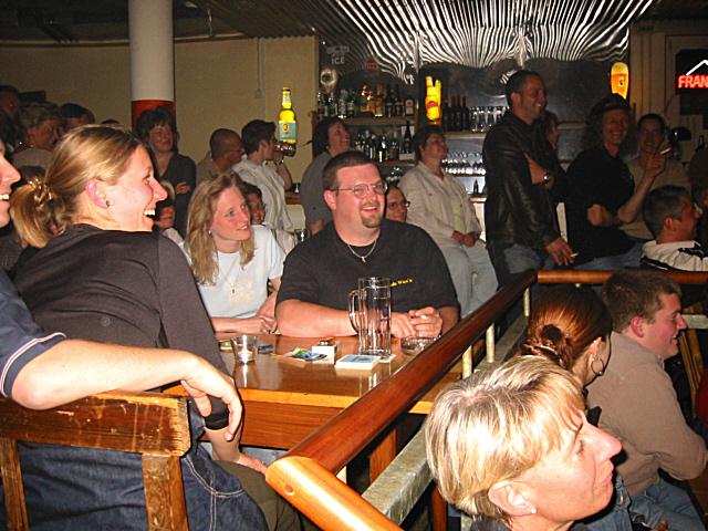 640x480 pixels (271K)