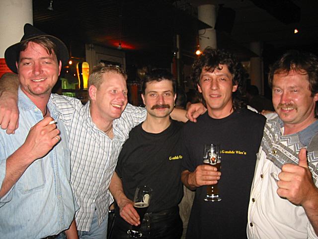 640x480 pixels (203K)