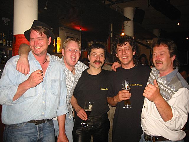 640x480 pixels (211K)