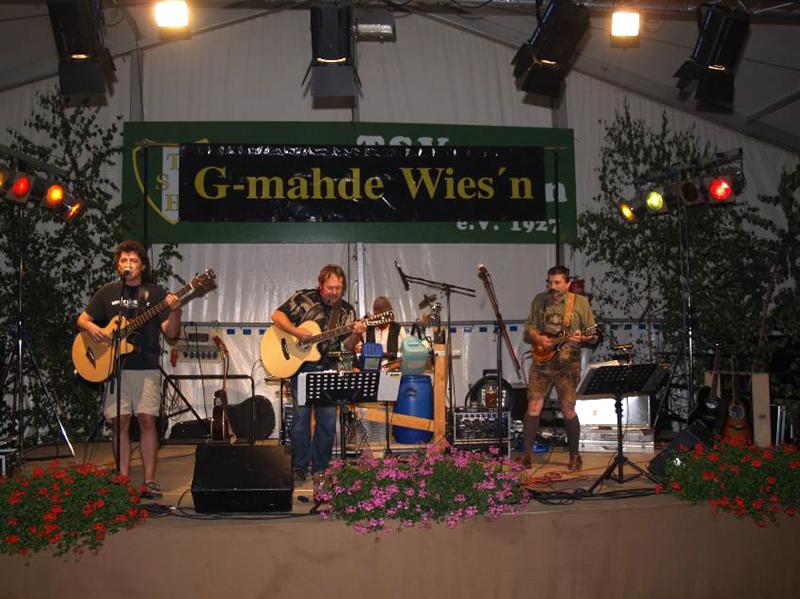 800x599 pixels (78K)