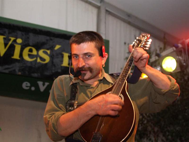 800x599 pixels (48K)