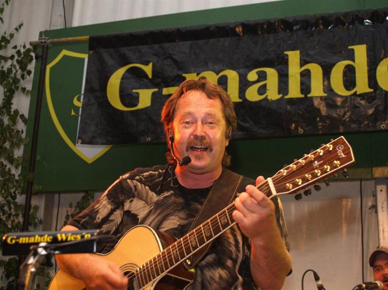 800x599 pixels (67K)