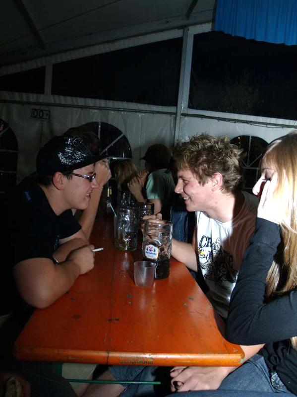 599x800 pixels (54K)