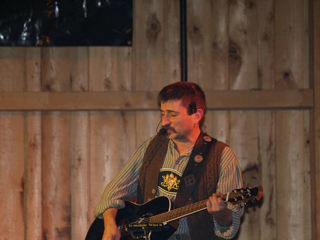 640x480 pixels (138K)