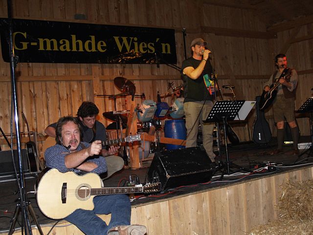 640x480 pixels (206K)