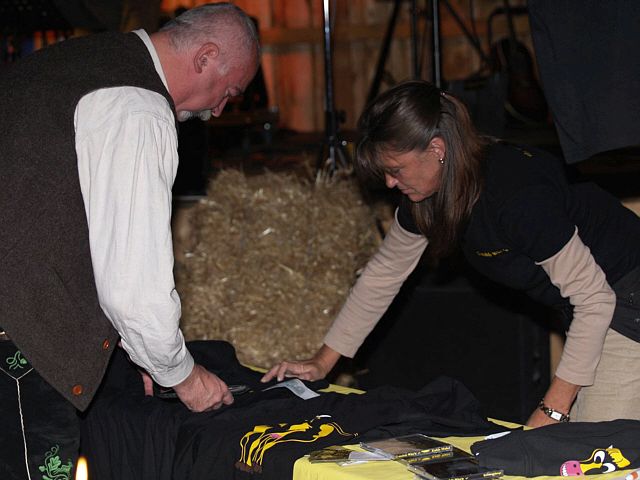 640x480 pixels (141K)