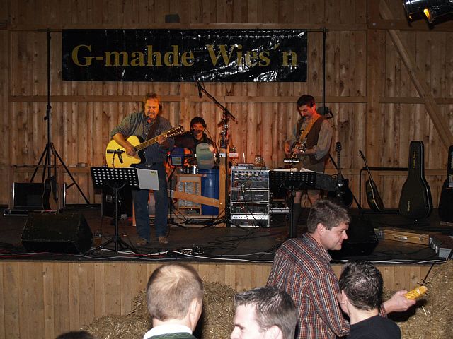 640x480 pixels (226K)