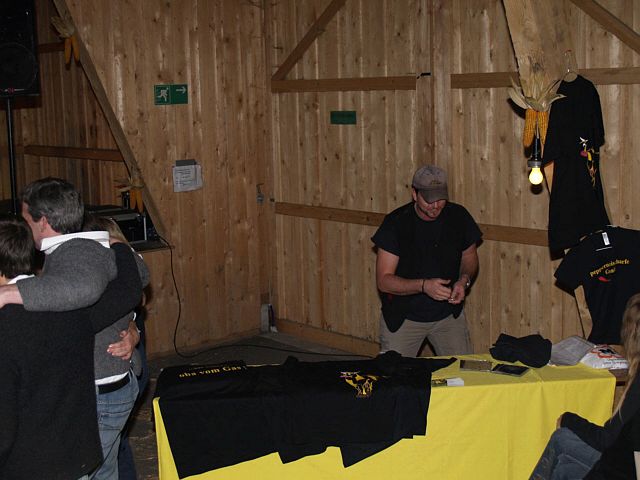 640x480 pixels (152K)