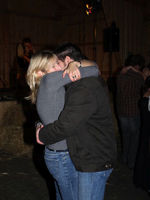 480x640 pixels (117K)