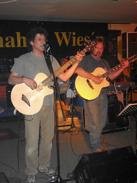 480x640 pixels (186K)