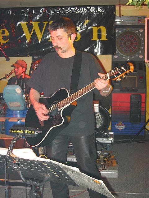 480x640 pixels (244K)