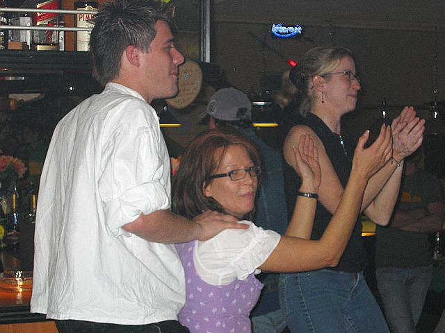 640x480 pixels (257K)