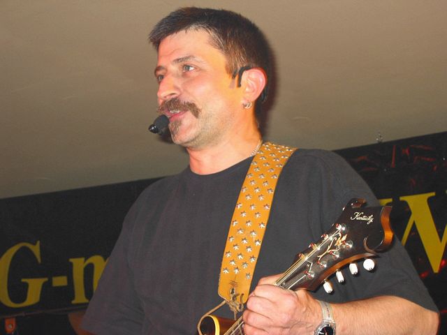 640x480 pixels (154K)