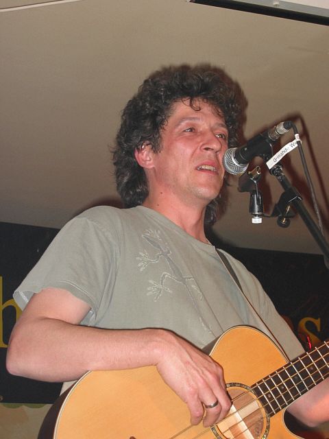 480x640 pixels (160K)