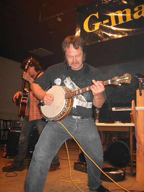 480x640 pixels (63K)