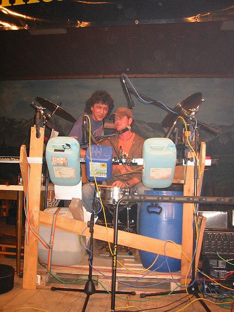 480x640 pixels (73K)