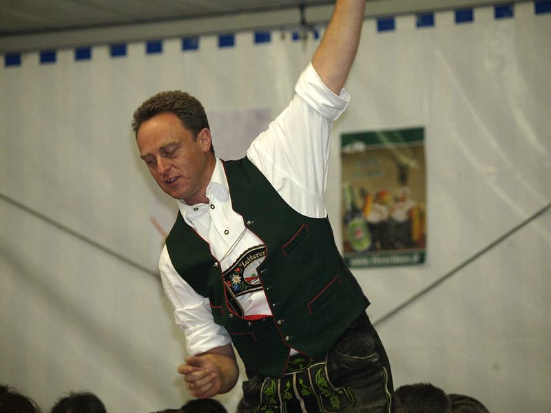 800x600 pixels (50K)