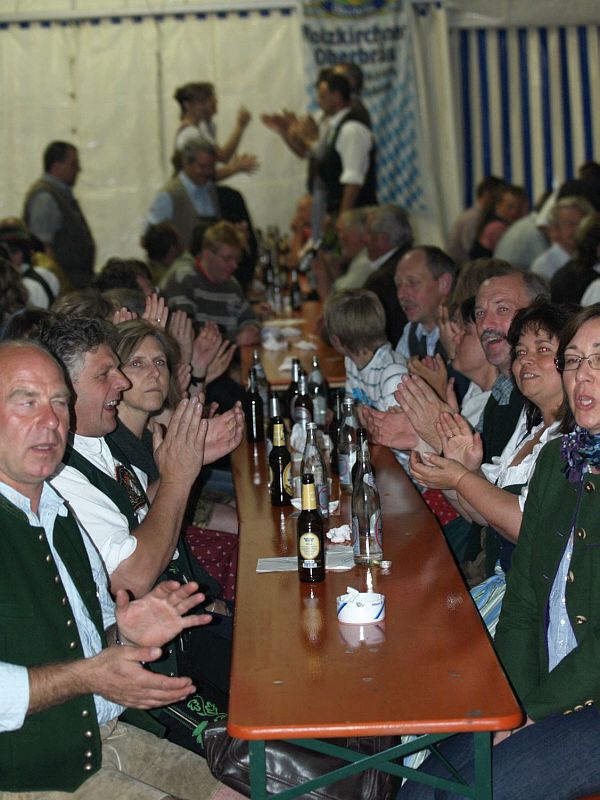 600x800 pixels (82K)