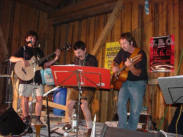 640x480 pixels (65K)