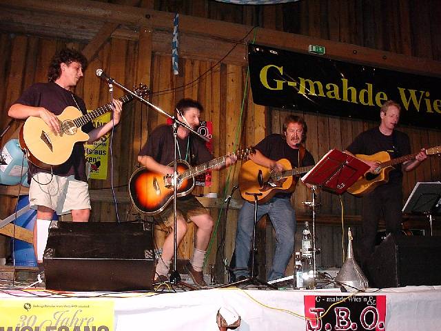 640x480 pixels (63K)