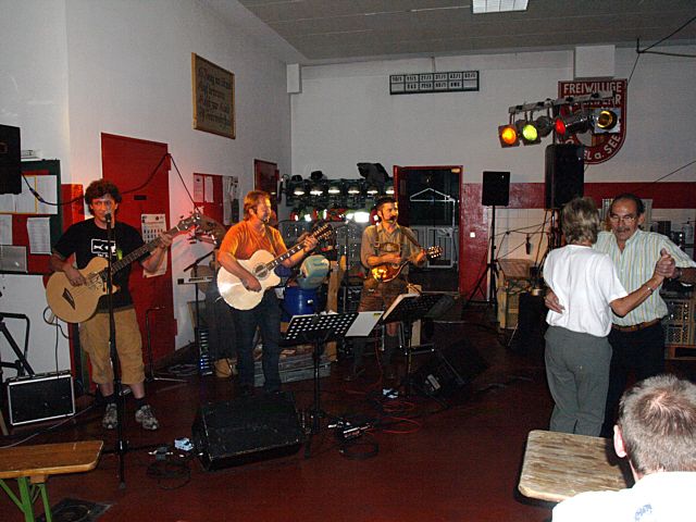 640x480 pixels (67K)