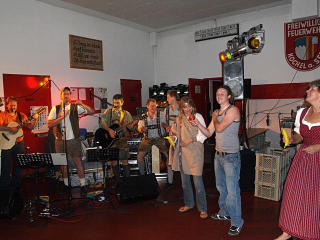 640x480 pixels (70K)