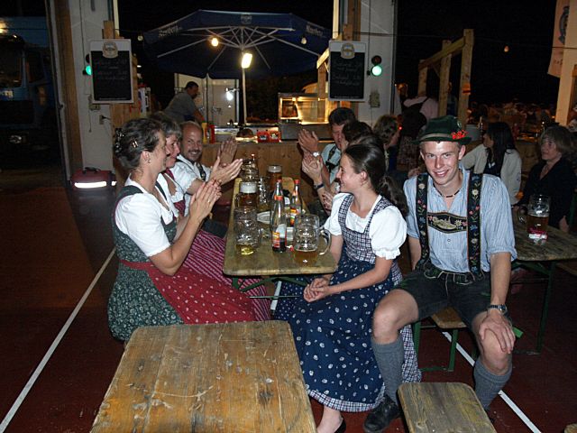 640x480 pixels (74K)